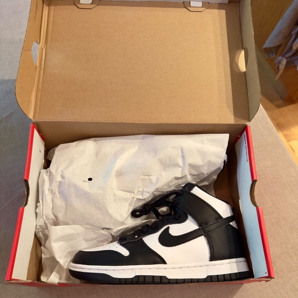 Nike Dunk High - Picture 5 of 5